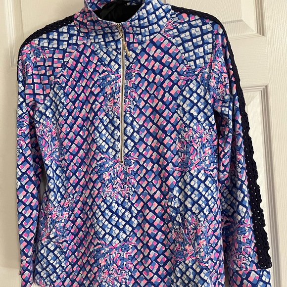 Lilly Pulitzer Skipper Popover UPF 50 - Picture 4 of 9